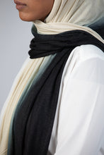 Load image into Gallery viewer, Crescent Moon